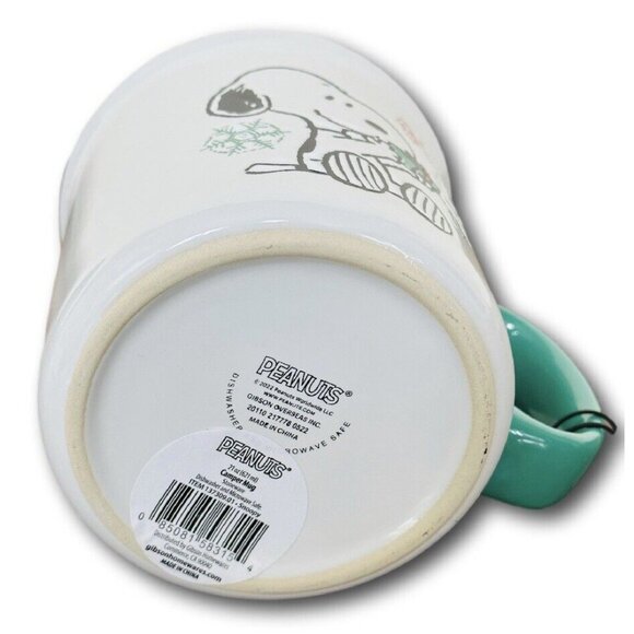 Peanuts Snoopy Christmas Present Mug Merry & Bright Snowflake 21oz Stoneware - Picture 5 of 5